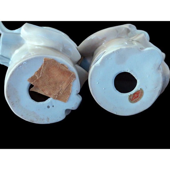 2 Vintage Porcelain Geisha Figurines Ball Flowers 6.5" Tall Blue Bows Taiwan - Picture 10 of 10